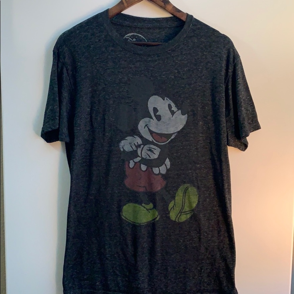 Disney Mickey Mouse 🐭 Tee 🔥